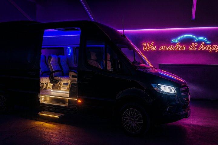 Traslados de Lujo Privados en Santorini-Aeropuerto ,Puerto & Hoteles