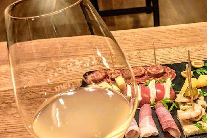 Korcula Vintur Provning av lokala sorter med traditionella bitar