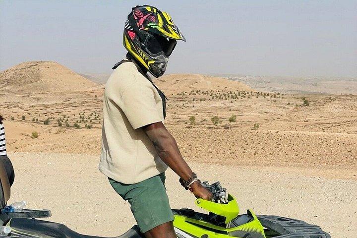 デザートのアガファイ四輪バギーラクダランチスイミングプールマラケシュ