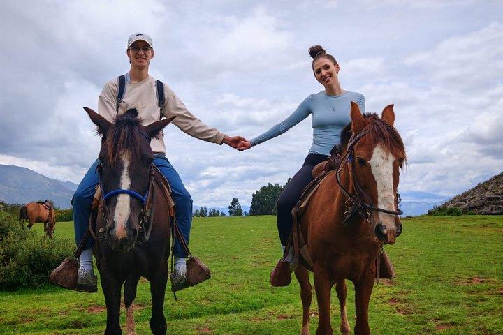 Anthropologist-Led Horseback : Moon Temple & Mysticism (Max 5)