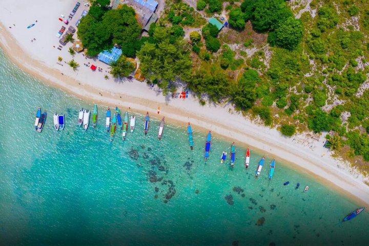 スピードボートで行くマッサムピッグ島とタン島半日ツアー
