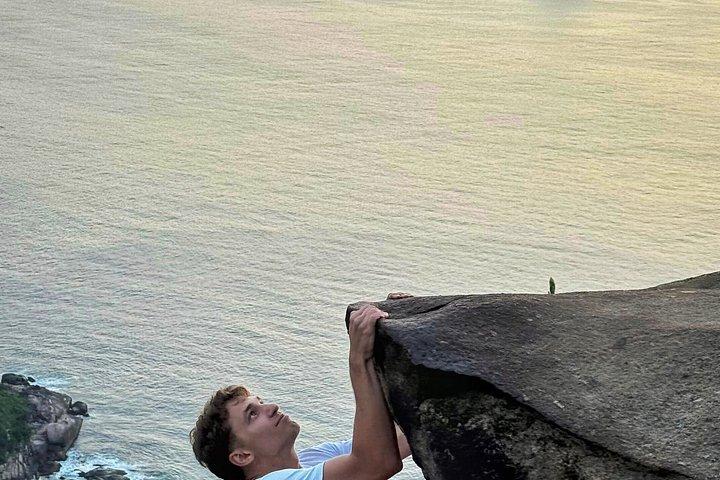 Sunrise Hike to Telegraph Stone with Beach Visit