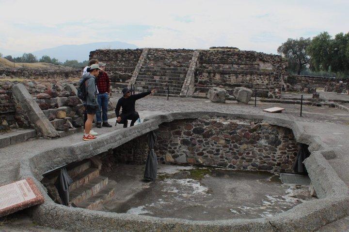 Privé Teotihuacan-piramides met archeoloog