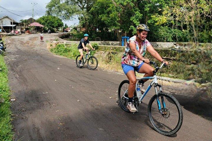 ロンボク島サイクリングツアー