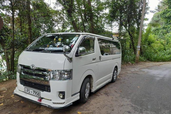 Privétransfer van Kandy naar Colombo Airport