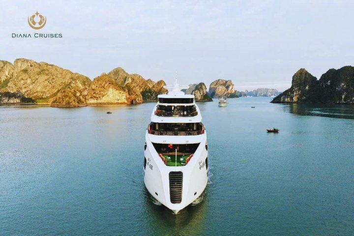 Hoteller i nærheden af Diana Luxury Balcony Cruise 2 Days 1 Night