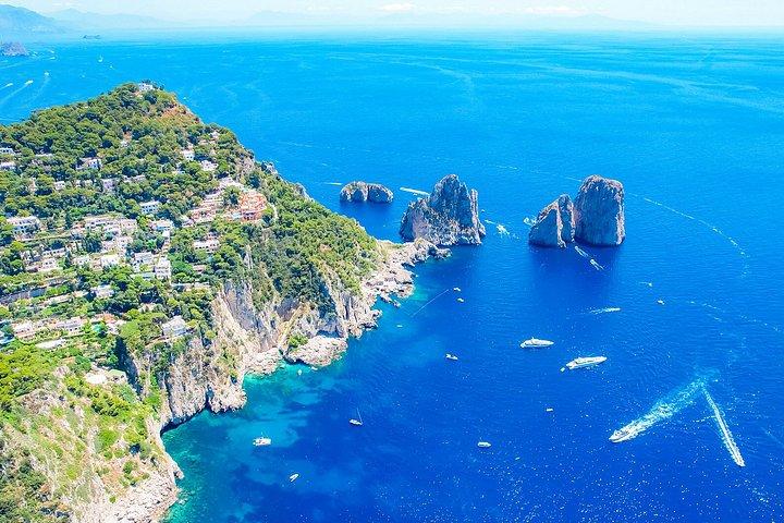 イタリアAzure&Amalfi海岸、青の洞窟、ポンペイ4日プライベートツアー