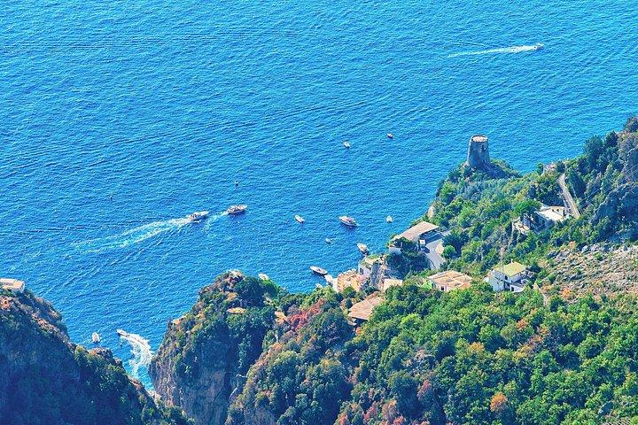 イタリアAzure&Amalfi海岸、青の洞窟、ポンペイ4日プライベートツアー