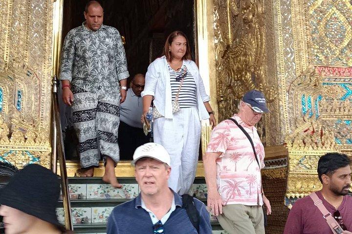 Bangkok Customized Guided Tour With Local Transportation