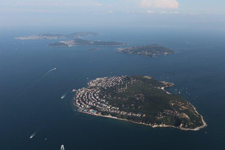 プリンス諸島へのイスタンブール往復フェリーチケット