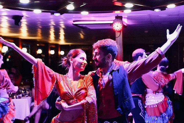 Dîner croisière et spectacle avec table privée