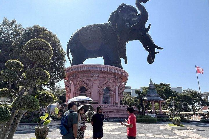バンコク日帰り旅行：エラワン博物館、古代都市＆海辺の夕日