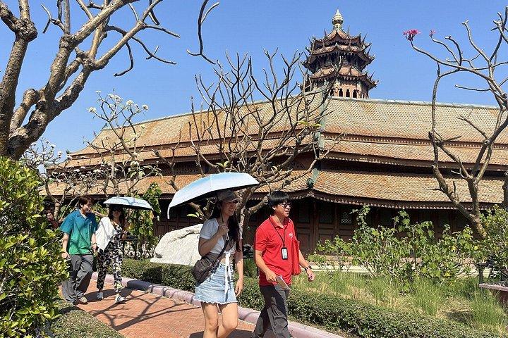 バンコク日帰り旅行：エラワン博物館、古代都市＆海辺の夕日