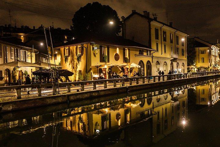 Milan Customizable Private Night Tour with Drinks