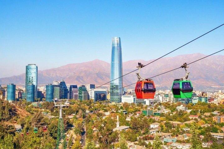 Le meilleur de Santiago en hop on hop off bus, funiculaire et téléphérique