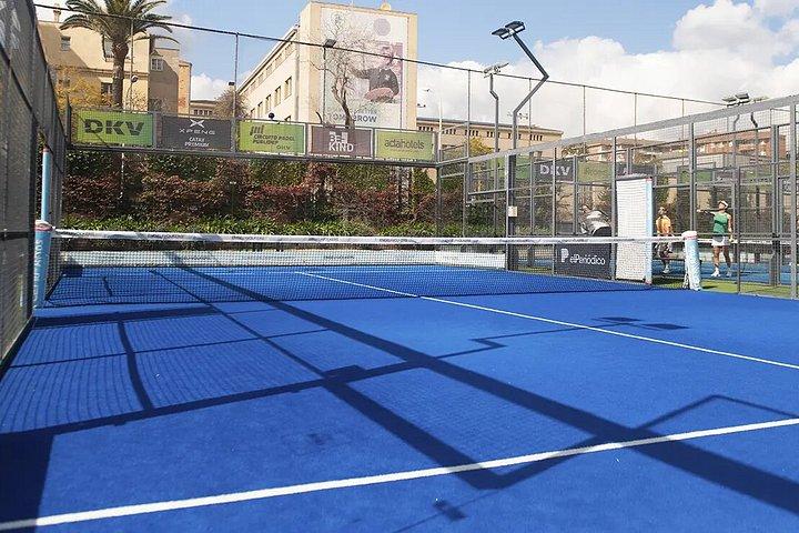 バルセロナでパデルを発見 楽しいアクセシブルな（BCN Sport）