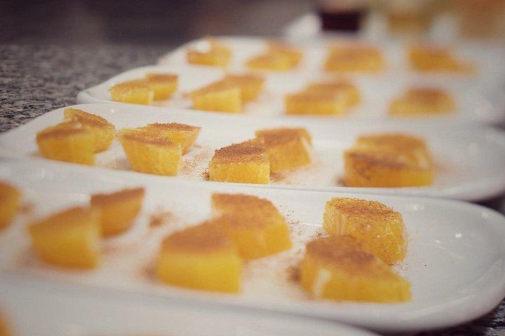 パエリア料理教室-ローカルマーケットツアー、タパス＆ワイン