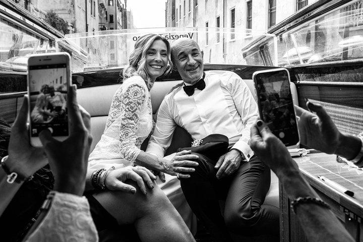 Foto de casal em Veneza