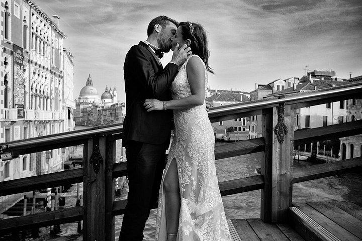 Foto de casal em Veneza