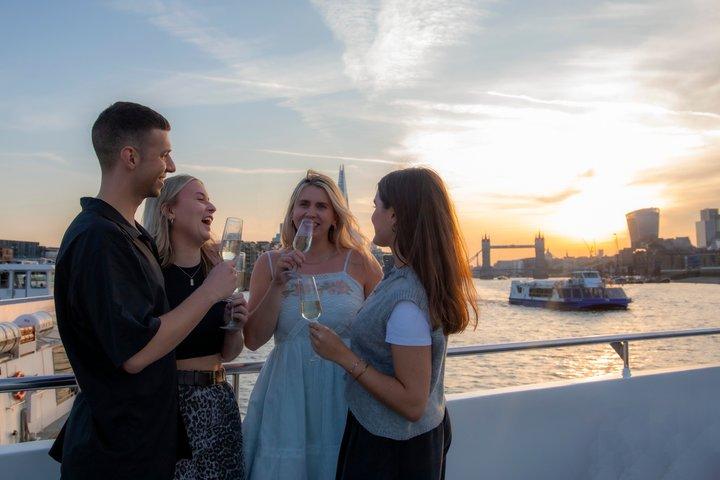 London Dinner Cruise no Rio Támesis