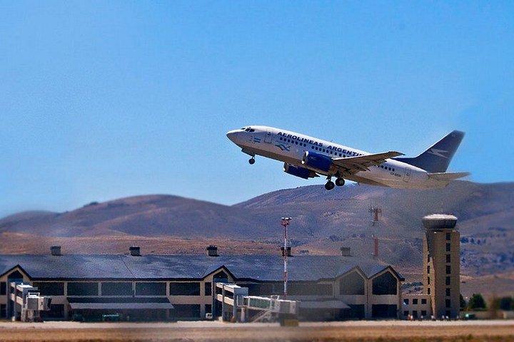 バリローチェ空港と市内中心部間のプライベート送迎