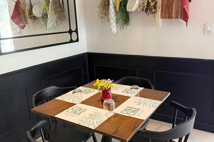 メンドーサプライベートワインツアーペアランチ＆オリーブオイルテイスティング