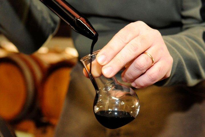 Visita guiada à adega de vinagre balsâmico e refeições opcionais em Modena