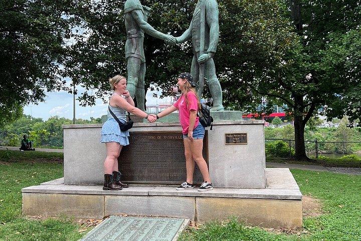 Nashville Scavenger Hunt Aventura