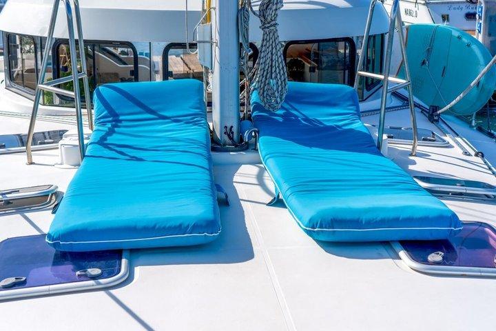 Excursion en monomaran de 16 mètres avec embarquement à Maddalena et Palau