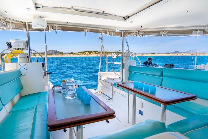 Excursion en monomaran de 16 mètres avec embarquement à Maddalena et Palau