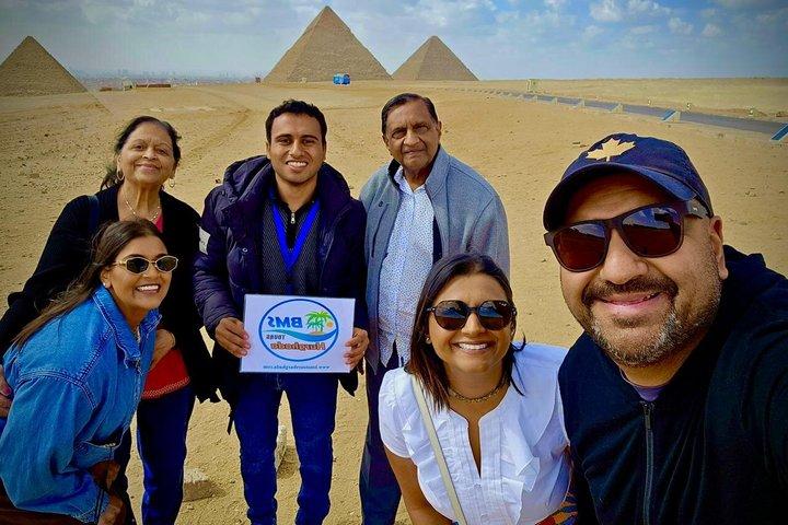 Privat tur i Kairos pyramider med Grand Egyptian Museum og frokost