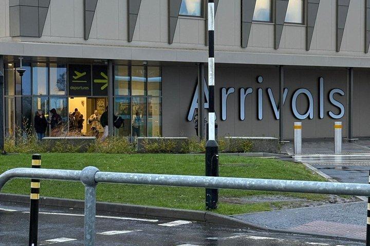 Belfast Airport Privétransfer naar het stadscentrum