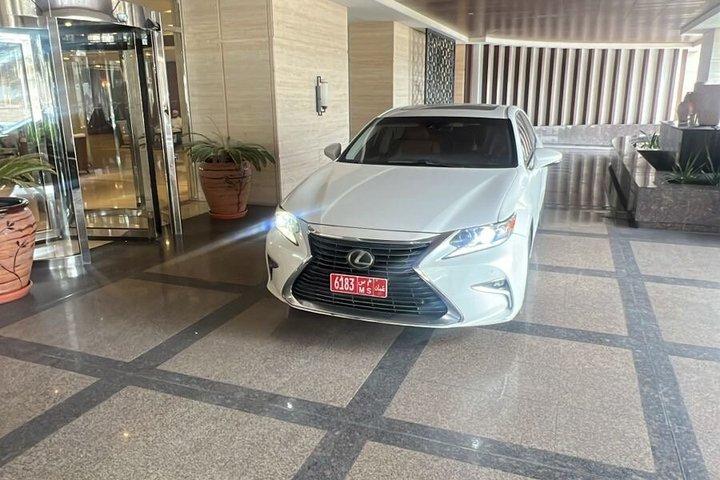 Muscat: Privat transfer mellem Muscat og Dubai