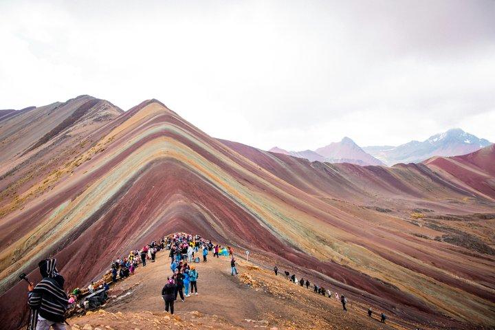 Trekking in montagna arcobaleno da Cusco con colazione e pranzo