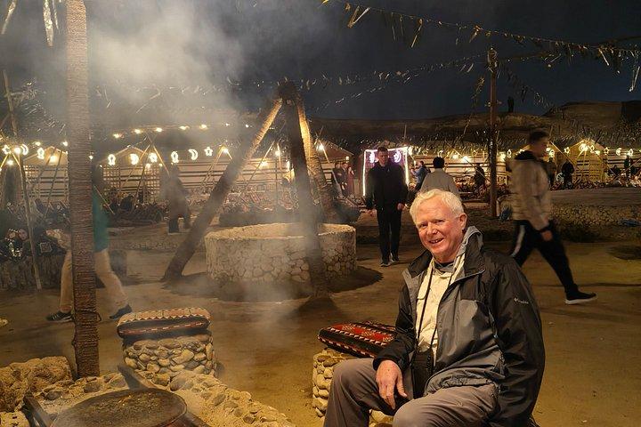 ギザのカイロVIPナイト：ベドウィンディナー、ライブショー＆フォトグラファー