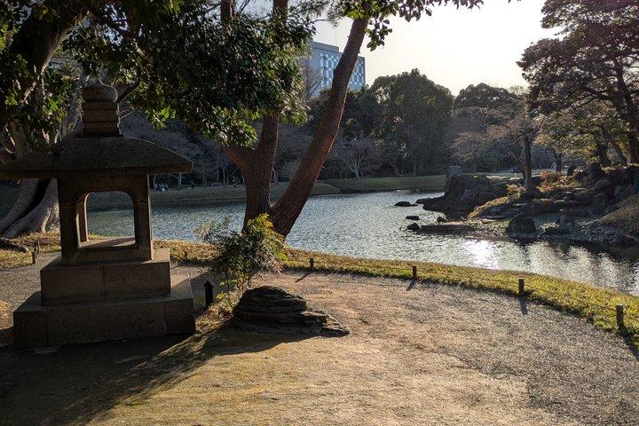 日本語庭園について学ぶコラコエンガイドツアー