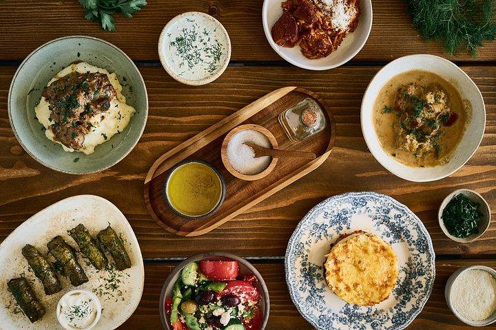 アテネでギリシャ料理体験教室（アクロポリスビュー＆食事付き）