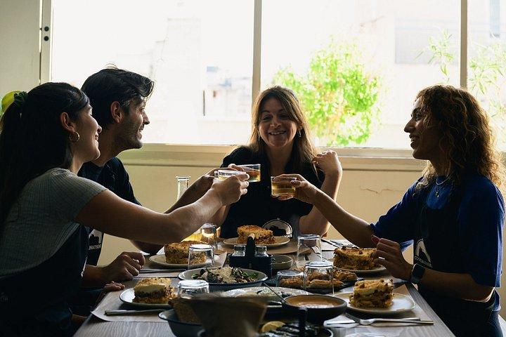 アテネでギリシャ料理体験教室（アクロポリスビュー＆食事付き）