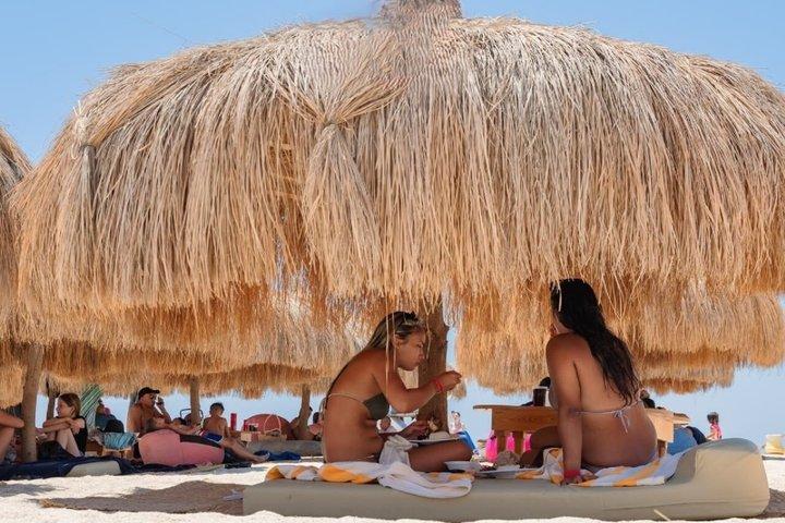 Hoteller i nærheden af Hula Hula Island VIP Cruise, Snorkel & Transfer