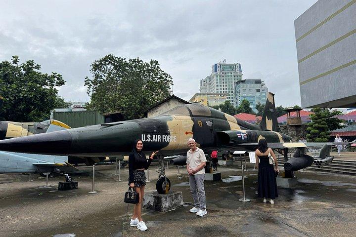 Wartime Saigon Historical Tour with Lunch and Guided Insights
