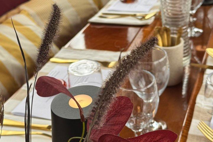 Private Lunch or Dinner Cruise for 4 Guests