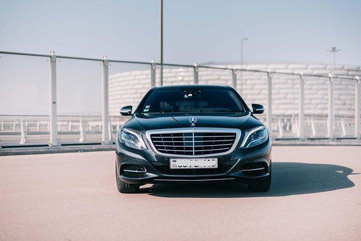 Traslado de llegada desde el aeropuerto MAD de Madrid a Madrid en coche de lujo