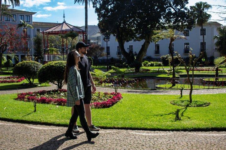 Excursion d'une demi-journée à Angra do Heroísmo avec dégustation