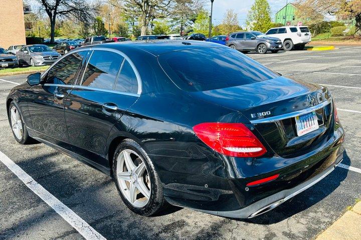 Privater Transfer zum oder vom Flughafen Dulles IAD nach Washington DC