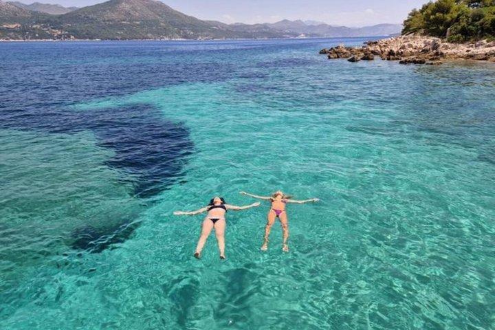 Blue & Green Cave Experience: Drycker, snorkling och Šunj Beach