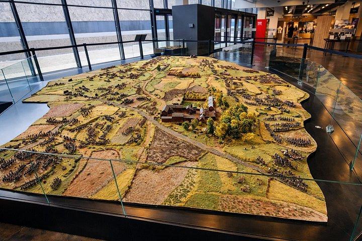 パリ発ワーテルロー・ナポレオンとブリュッセル旧市街日帰り旅行