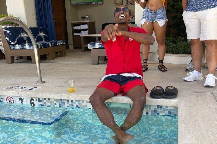 Las Vegas Hip Hop Pool Crawl con Party Bus W Todo lo que puedes beber