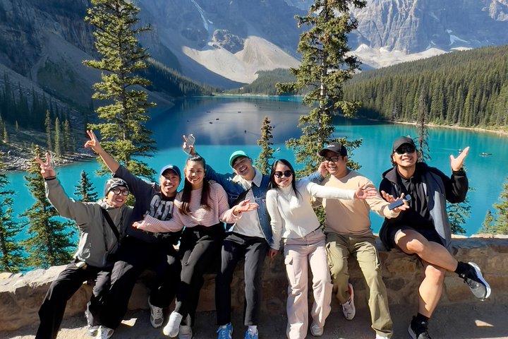 Calgary Shared Tour: Lake Louise, Moraine, Johnston & Emerald