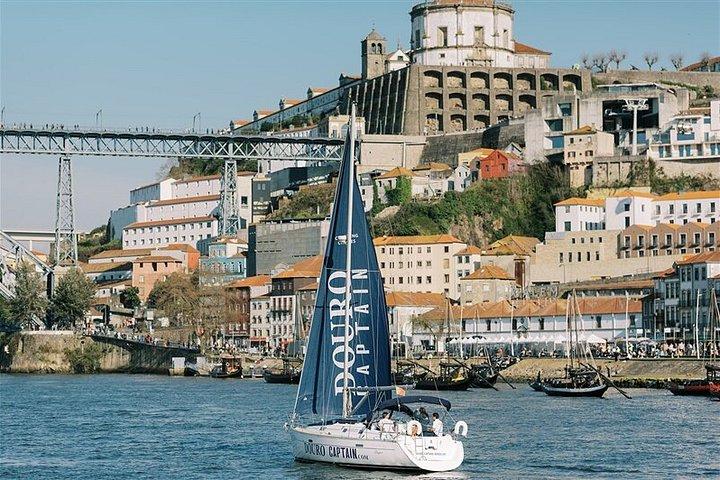 ポルト：ポートワイン付きプライベートドウロ川セーリングクルーズ