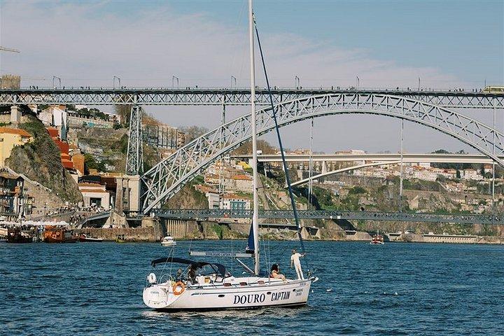 ポルト：ポートワイン付きプライベートドウロ川セーリングクルーズ